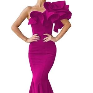 Formal gown or prom dress